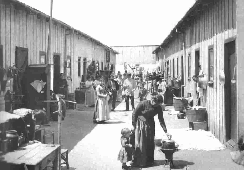 Los conventillos de Buenos Aires: Historia y transformación de viviendas colectivas.